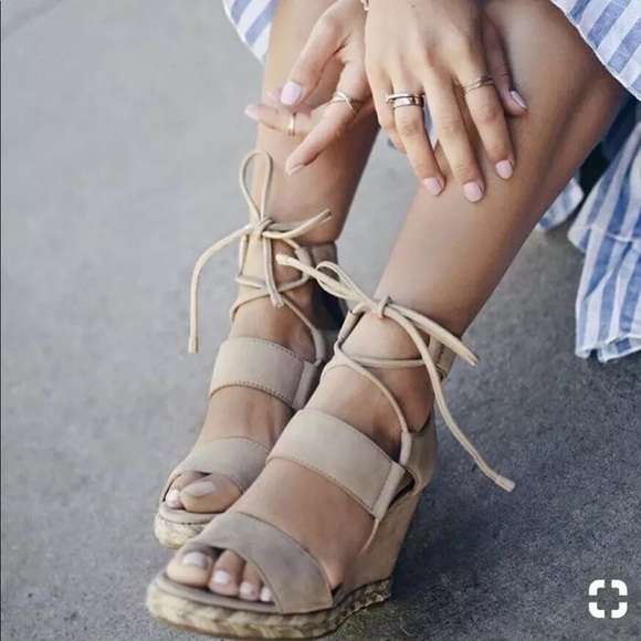 frye roberta ghillie